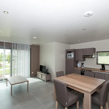 Golden Lakes Village / Ardennes 4*