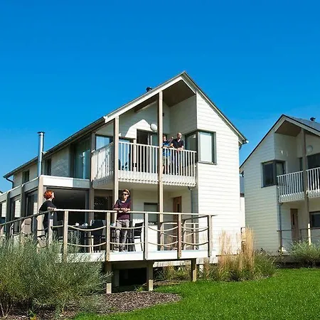 Holiday park Golden Lakes Village / Ardennes 4*