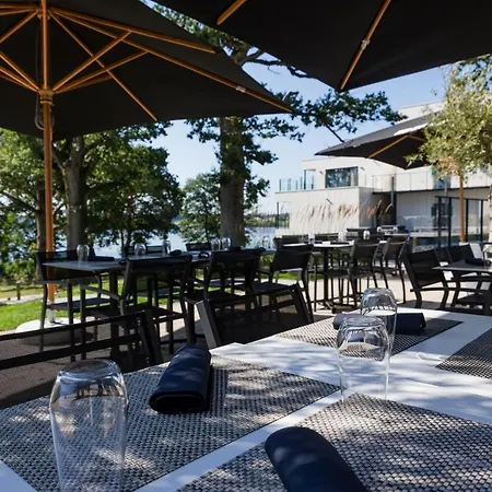 Golden Lakes Village / Ardennes База отдыха Boussu-lez-Walcourt