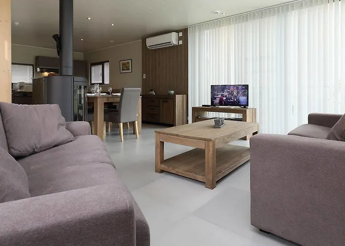 Golden Lakes Village Ardennes 홀리데이파크 4*