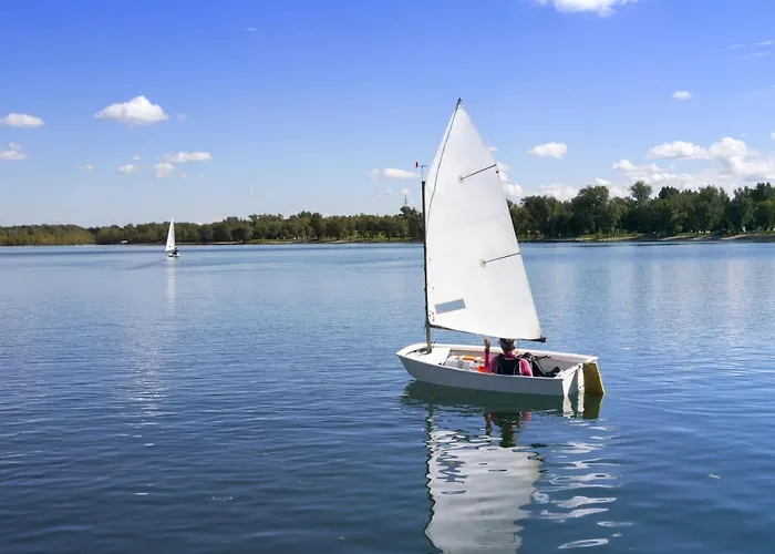 Golden Lakes Village Ardennes Village de vacances Boussu-lez-Walcourt