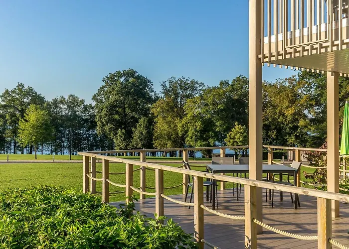 Golden Lakes Village Ardennes 홀리데이파크 4*